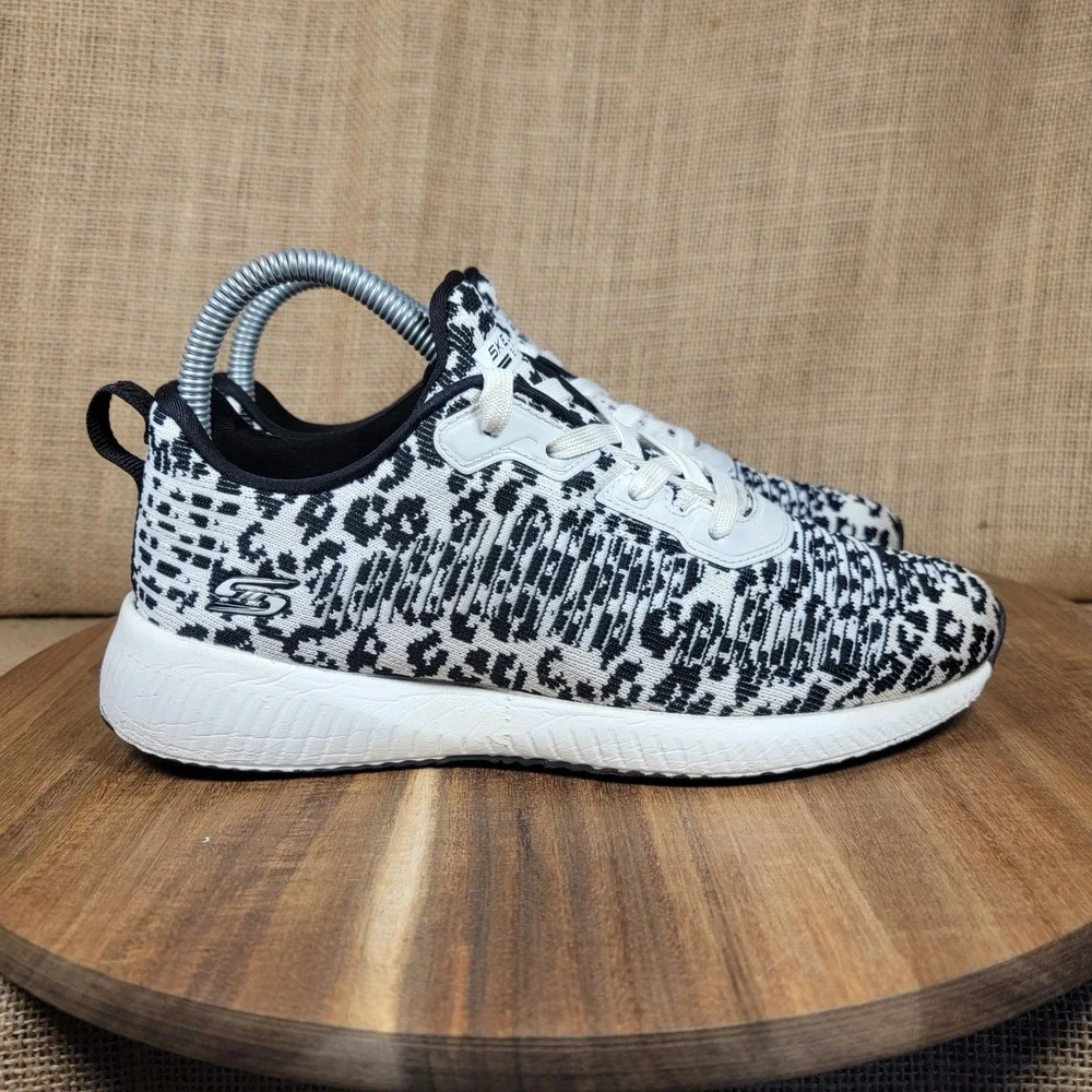 Skechers stylish bobs